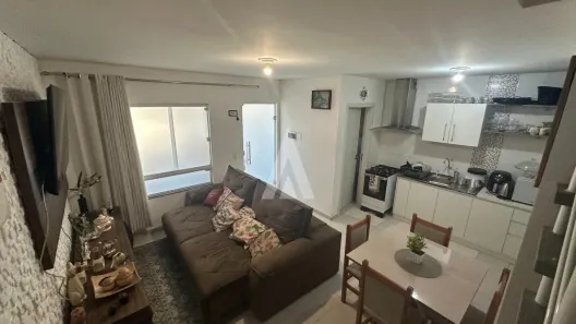 Sobrado com 2 Quartos à venda, 92m² no Costa e Silva, Joinville