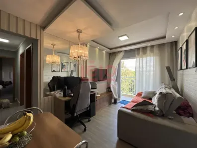 Apartamento com 2 Quartos à venda, 52m² no Vila Vardelina, Maringá