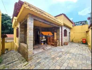 Casa com 2 Quartos à venda, 199m² no Padre Eustáquio, Belo Horizonte