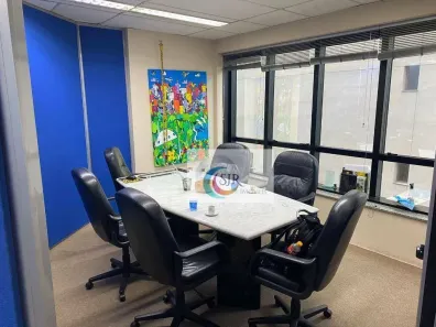 Sala Comercial para alugar, 177m² no Vila Olímpia, São Paulo