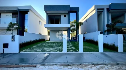 Casa com 3 Quartos à venda, 181m² no Saco Grande, Florianópolis