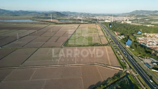 à venda, 1479m² no Revoredo, Tubarão