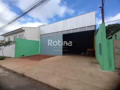 Galpão/Depósito/Armazém para alugar, 249m² no Marta Helena, Uberlândia