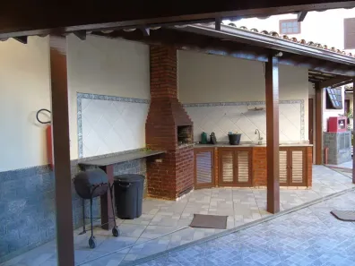 Apartamento com 2 Quartos à venda, 75m² no Peró, Cabo Frio