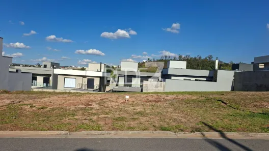 Lote/Terreno à venda, 300m² no Roncáglia, Valinhos