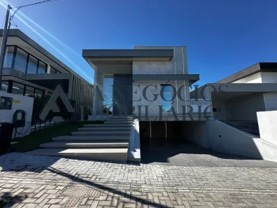 Casa de Condomínio com 3 Quartos à venda, 204m² no Itararé, Campina Grande
