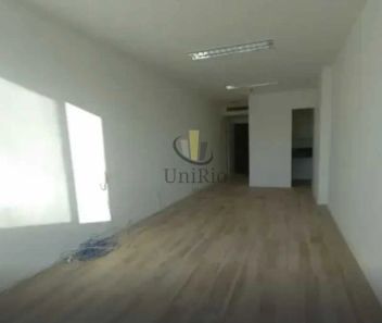 Sala Comercial à venda, 33m² no Taquara, Rio de Janeiro