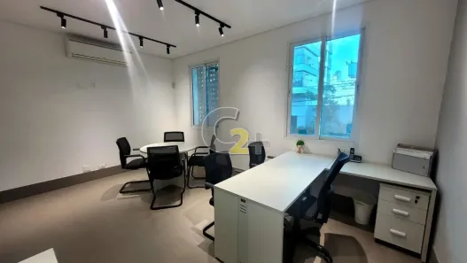Sobrado com 4 Quartos para alugar, 230m² no Água Branca, São Paulo