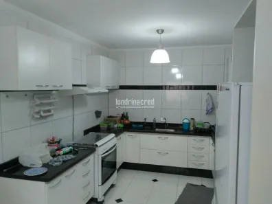 Sobrado com 3 Quartos à venda, 225m² no Jardim Monte Sinai, Londrina