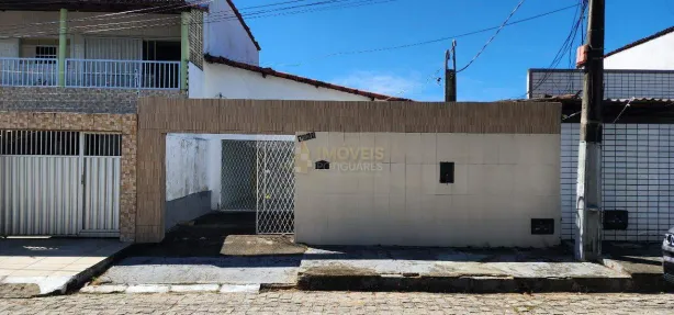 Casa com 4 Quartos à venda, 140m² no Dix-Sept Rosado, Natal