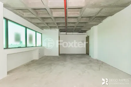 Sala Comercial à venda, 44m² no Santa Maria Goretti, Porto Alegre
