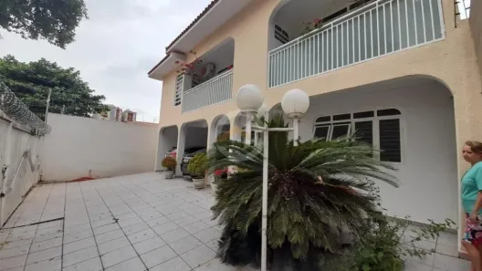 Sobrado com 4 Quartos à venda, 264m² no Setor Leste Vila Nova, Goiânia