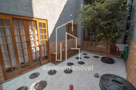 Casa com 3 Quartos para alugar, 225m² no Várzea de Baixo, São Paulo