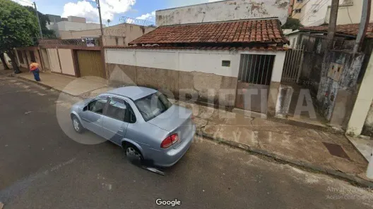 Casa com 5 Quartos à venda, 70m² no Presidente Roosevelt, Uberlândia
