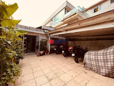 Casa com 2 Quartos à venda, 300m² no Marapé, Santos