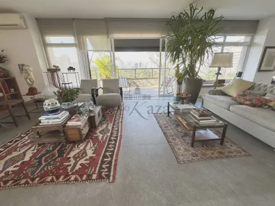 Apartamento com 2 Quartos à venda, 216m² no Jardim Europa, São Paulo