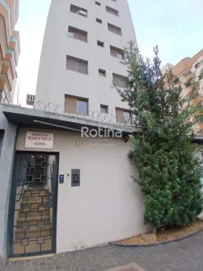 Apartamento com 3 Quartos para alugar, 110m² no Saraiva, Uberlândia
