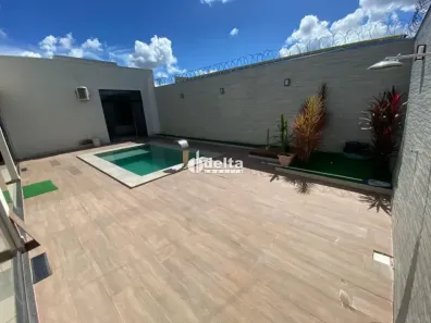 Casa com 2 Quartos à venda, 230m² no Novo Mundo, Uberlândia
