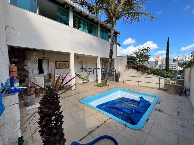 Casa com 4 quartos — Estoril, Belo Horizonte