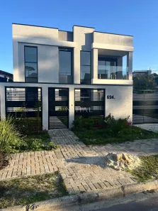 Sobrado com 3 Quartos à venda, 267m² no Santo Inácio, Curitiba