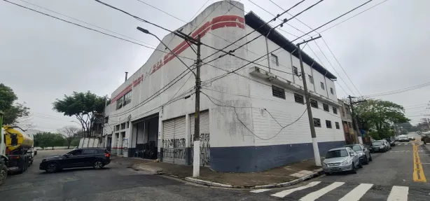 Galpão/Depósito/Armazém para venda ou aluguel, 600m² no Vila Califórnia, São Paulo