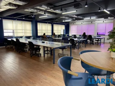 Ponto Comercial para alugar, 250m² no Liberdade, São Paulo