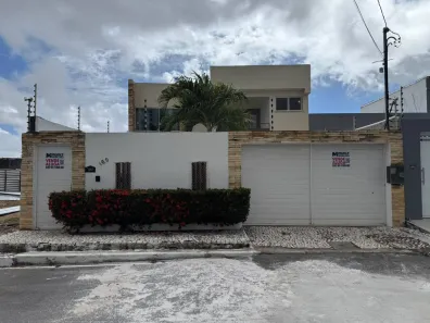 Casa com 4 Quartos para alugar, 300m² no Atalaia, Aracaju