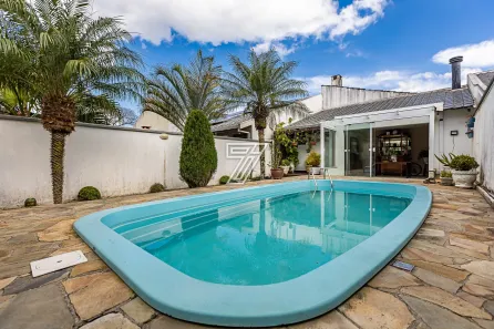 Sobrado com 4 Quartos à venda, 189m² no Tarumã, Curitiba