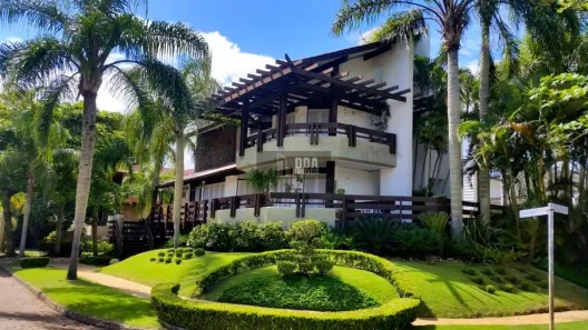 Casa com 5 Quartos à venda, 600m² no Jurerê Internacional, Florianópolis