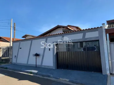 Casa com 4 Quartos à venda, 217m² no Jardim García, Campinas