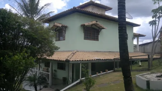 Fazenda/Sítio com 3 Quartos à venda, 220m² no Vianinha (Melo Viana), Esmeraldas