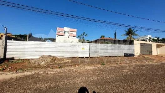 Lote/Terreno à venda, 1000m² no Cidade Jardim, Uberlândia