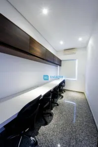 Sala Comercial para alugar, 10m² no Jardim das Acácias, São Paulo