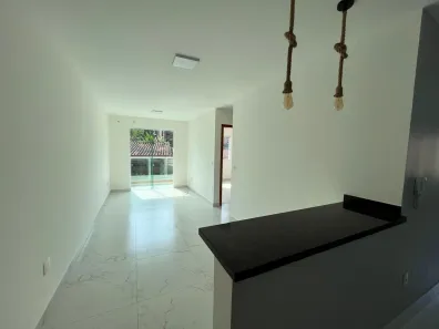 Apartamento com 2 Quartos para alugar, 65m² no Granja dos Cavaleiros, Macaé