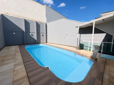 Casa com 4 Quartos à venda, 330m² no Lagoa, Macaé