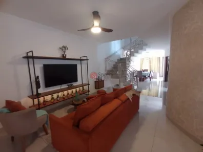 Sobrado com 4 Quartos à venda, 307m² no Vila Diva (Zona Leste), São Paulo