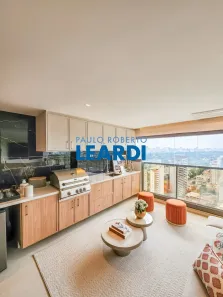 Apartamento com 2 Quartos à venda, 136m² no Jardim das Acácias, São Paulo