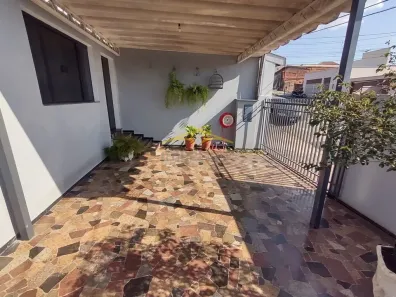 Casa com 3 Quartos à venda, 136m² no Vila Bertini, Americana