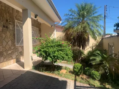 Casa com 3 Quartos à venda, 234m² no Vila Lemos, Bauru