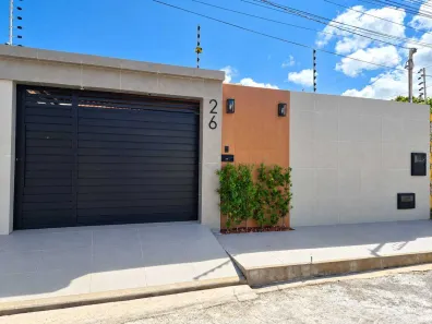 Casa com 2 Quartos à venda, 200m² no Aruana, Aracaju