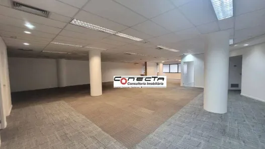 Sala Comercial para alugar, 358m² no Jardim Madalena, Campinas