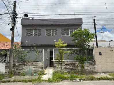 Casa com 7 Quartos para alugar, 200m² no San Martin, Recife