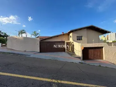 Casa com 4 Quartos à venda, 265m² no Quebec, Londrina