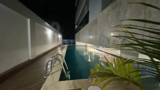 Apartamento com 3 Quartos para alugar, 170m² no Praia Campista, Macaé