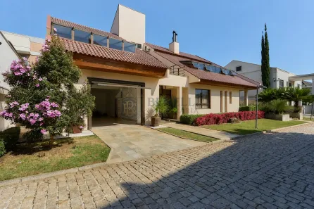 Casa com 5 Quartos à venda, 555m² no Seminário, Curitiba