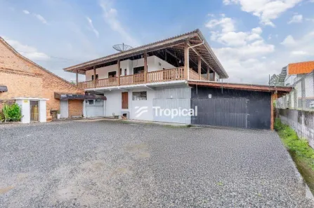 Casa com 5 Quartos para alugar, 240m² no Fortaleza Alta, Blumenau