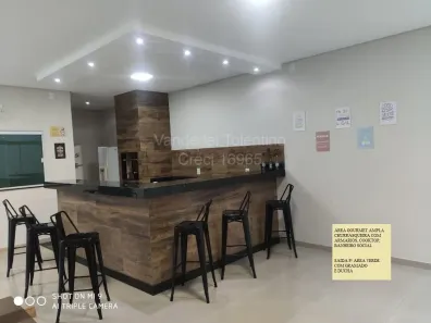 Casa com 3 Quartos para alugar, 235m² no Jardim Inconfidência, Uberlândia