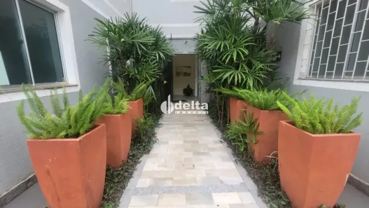 Apartamento com 2 Quartos para alugar, 50m² no Shopping Park, Uberlândia