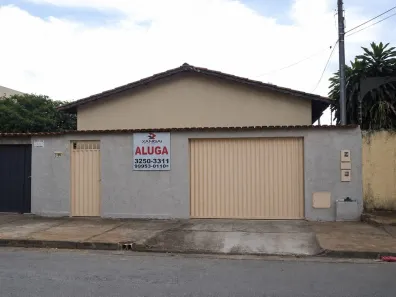 Casa com 2 Quartos para alugar, 70m² no Jardim América, Goiânia