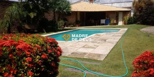 Casa com 6 Quartos à venda, 326m² no Edson Queiroz, Fortaleza